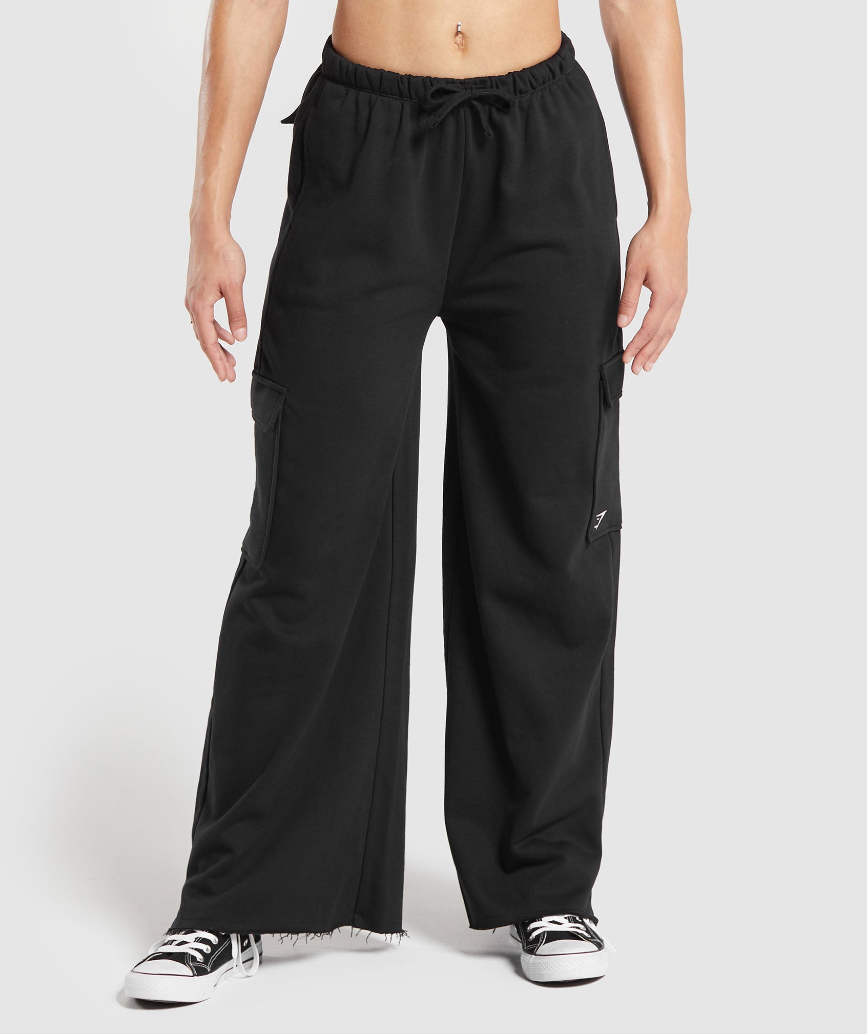 GYMSHARK Gymshark Premium Fleece Cargo Joggers - Utility Training Pants in Classic Black