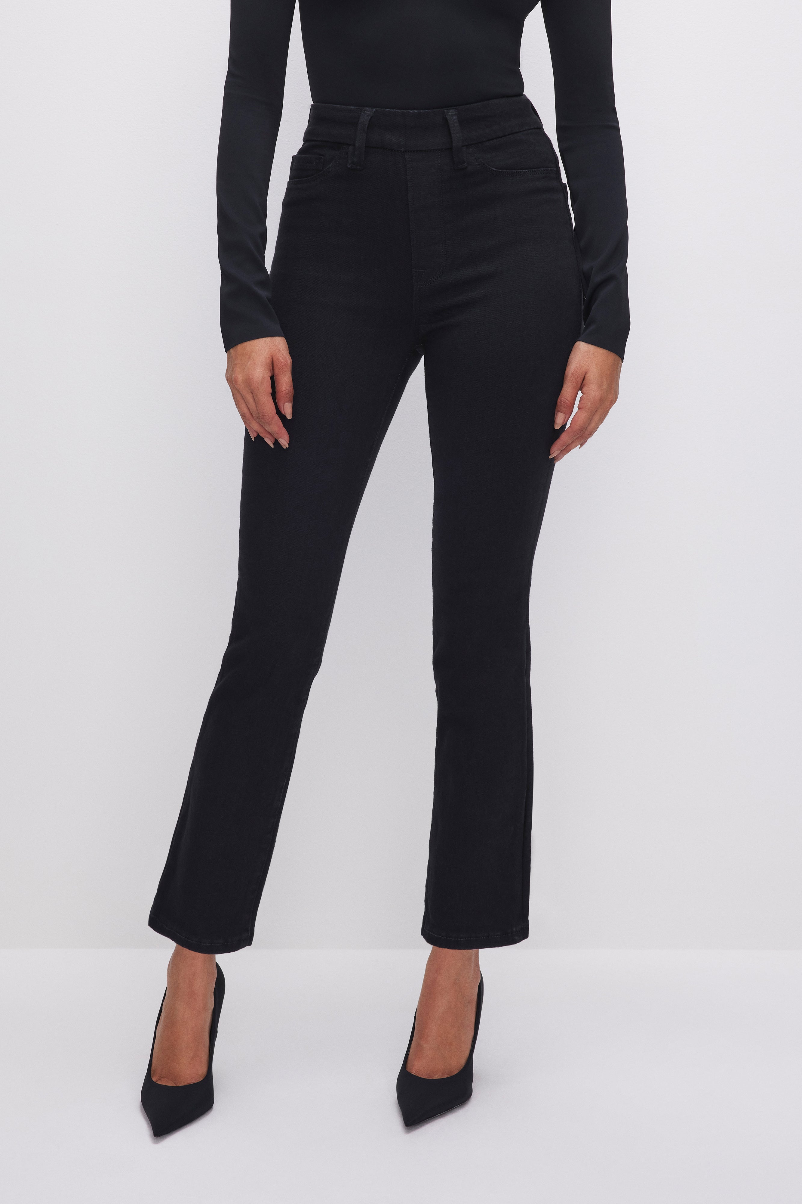 GOOD AMERICAN Ultra-Stretch Pull-On Straight Leg Jeans | Jet Black 001