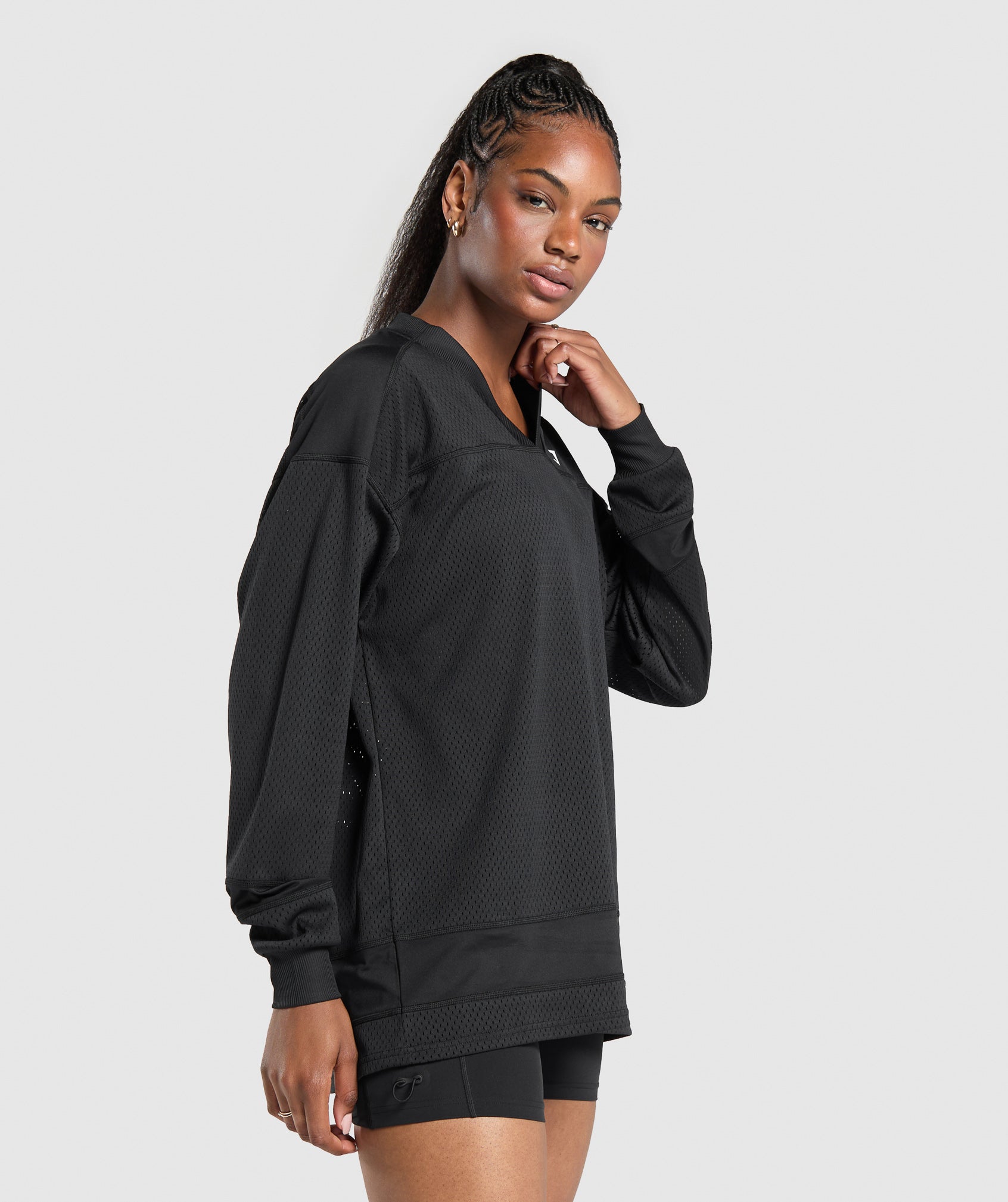 GYMSHARK Gymshark Breathable Mesh Long-Sleeved Varsity Jacket - Stylish Black Performance Athletic Apparel 
