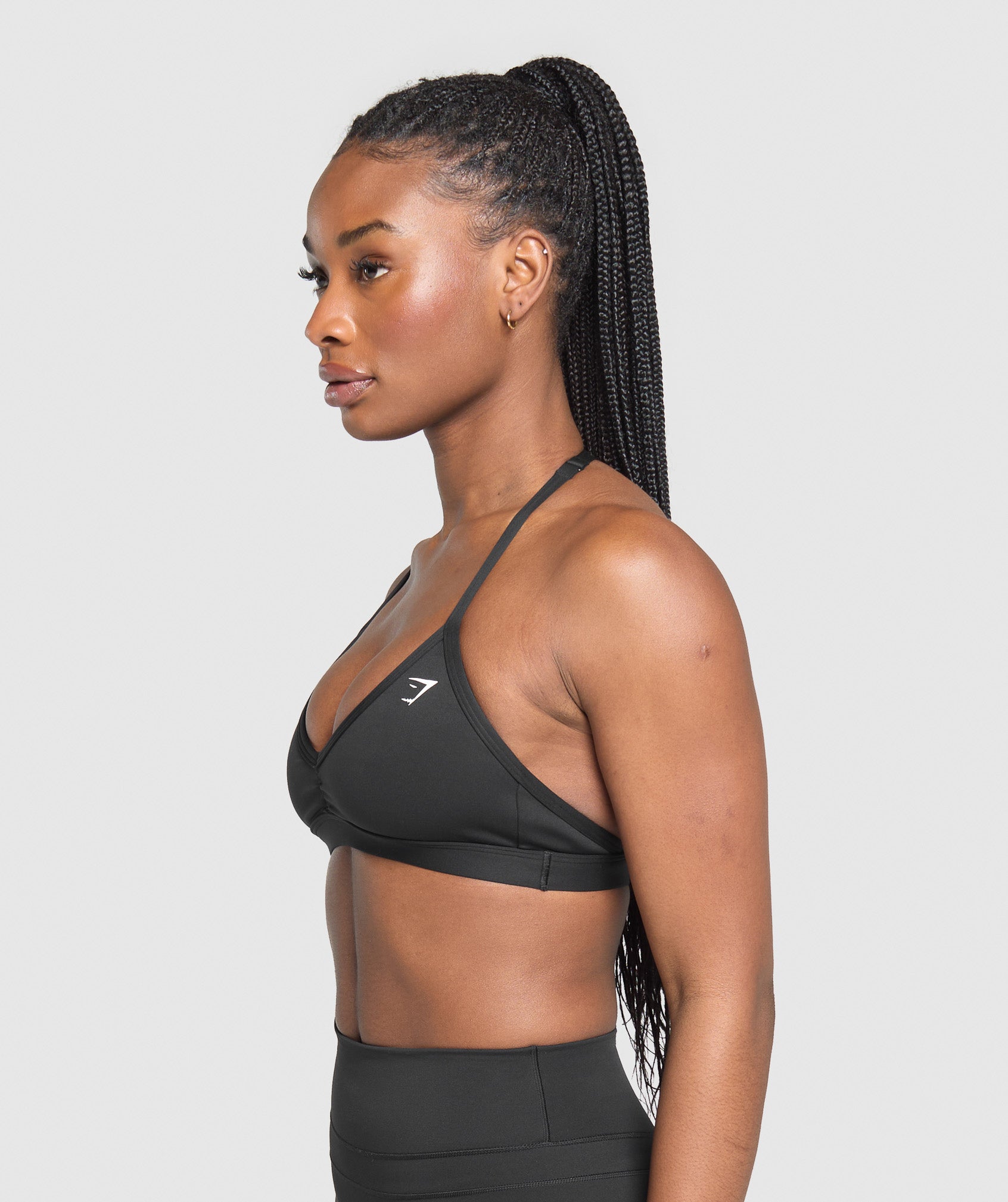 GYMSHARK Sleek Crisscross Support Sports Bra - Onyx Black 