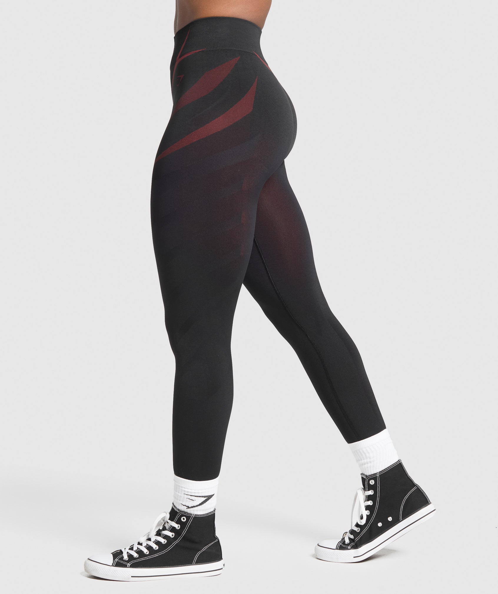 GYMSHARK GYMSHARK High-Waisted Tummy-Control Workout Tights with Butt-Lifting Design - Sleek Black & Vibrant Red Accents