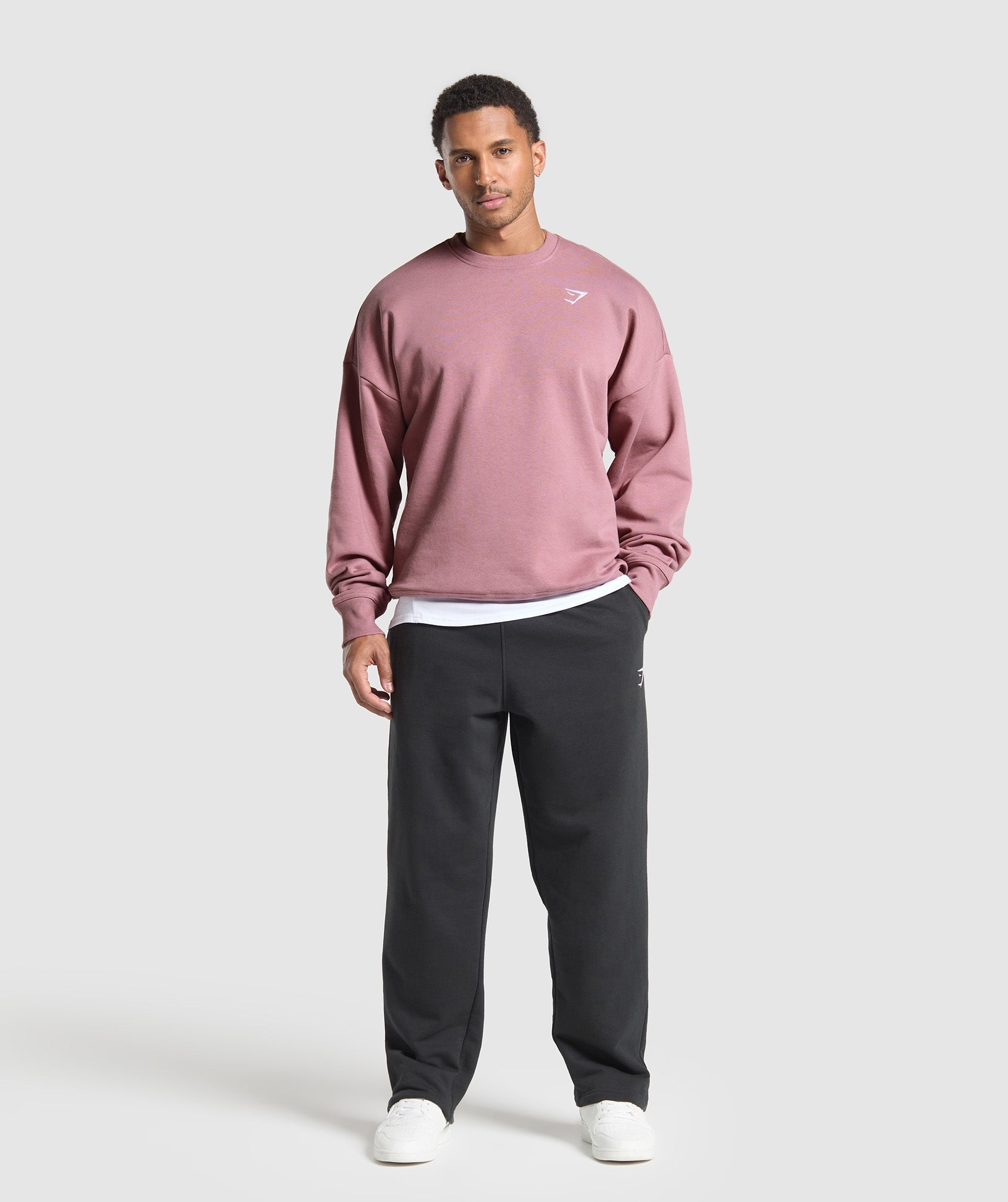 GYMSHARK Ultra-Soft Oversized Logo Crewneck Sweatshirt - Serene Pink 