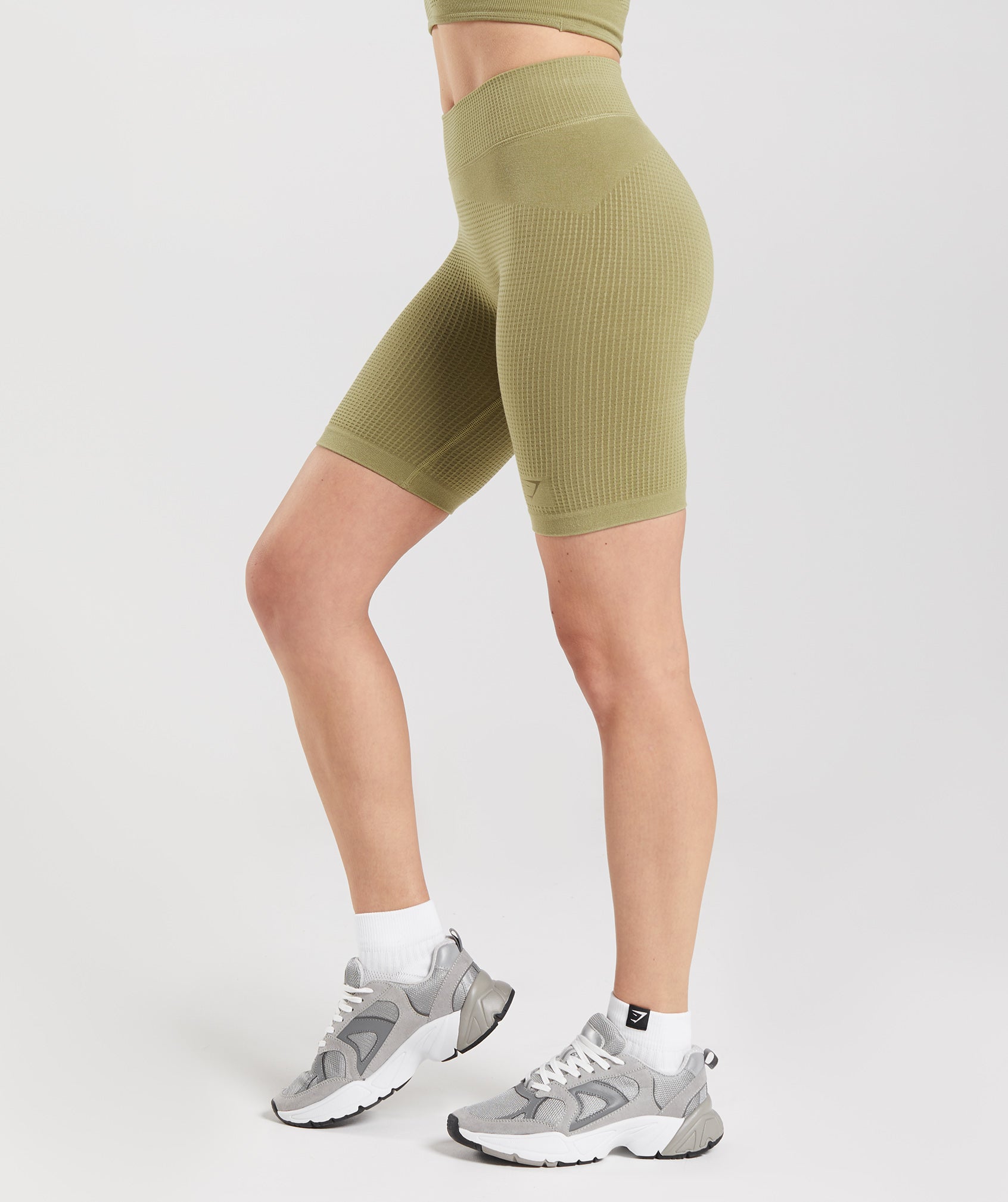 GYMSHARK Gymshark Pause Seam-Free Bike Shorts in Griffin Green Color 