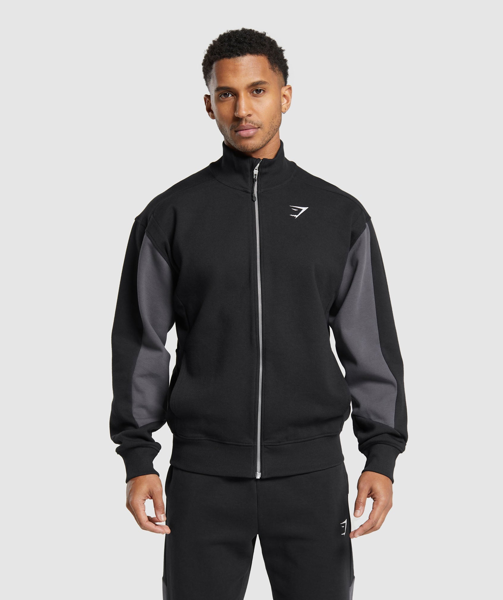GYMSHARK Gymshark Performance Running Jacket - Breathable Textured Fabric in Onyx Black/Charcoal