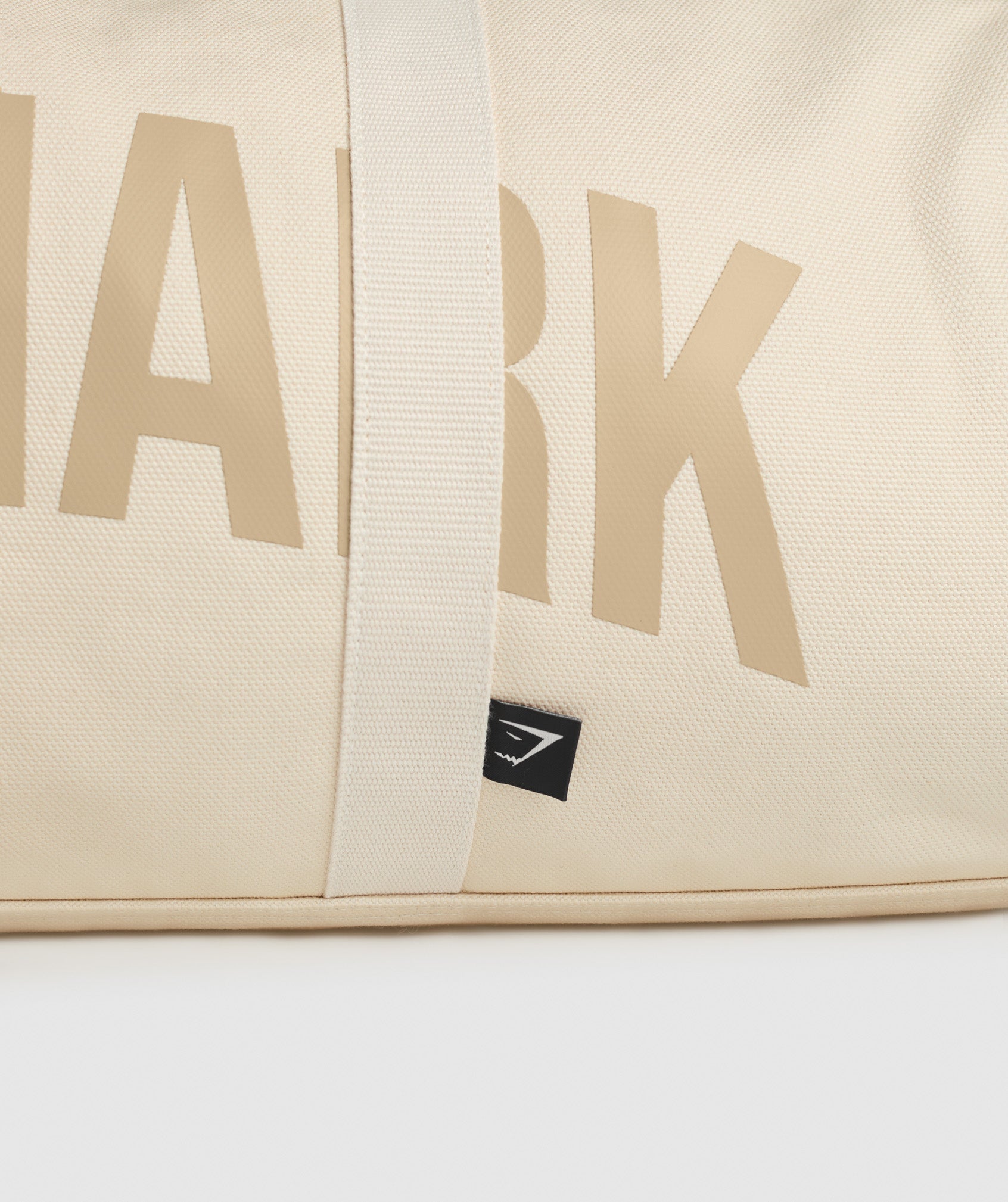 GYMSHARK Premium Training Duffel - High-Capacity Gym Bag in Ecru White for Workouts & Travel