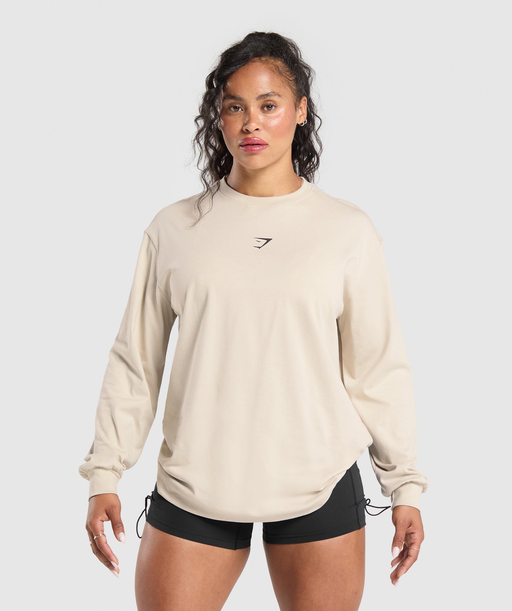 GYMSHARK Pre-Training Long Sleeve Tee - Soft Grey Comfort Fit 