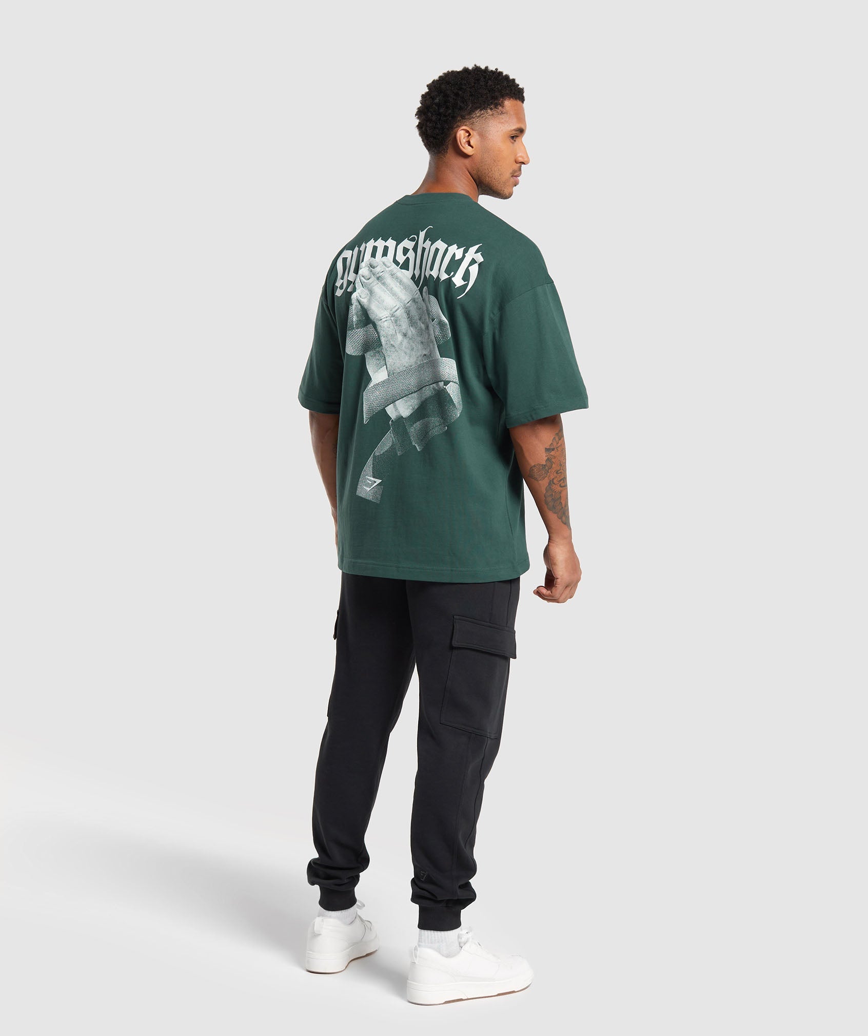 GYMSHARK Gymshark Praying Hands Comfort Fit Tee - Misty Fog Green 