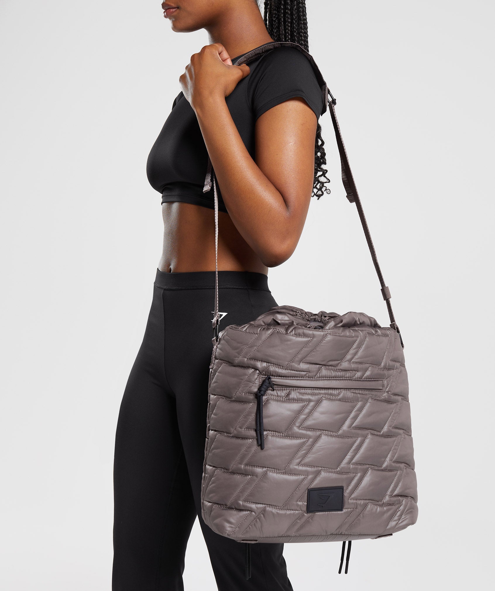 GYMSHARK Premium Quilted Yoga Bag in Stylish Cool Brown - Trendy & Versatile Gym Essential