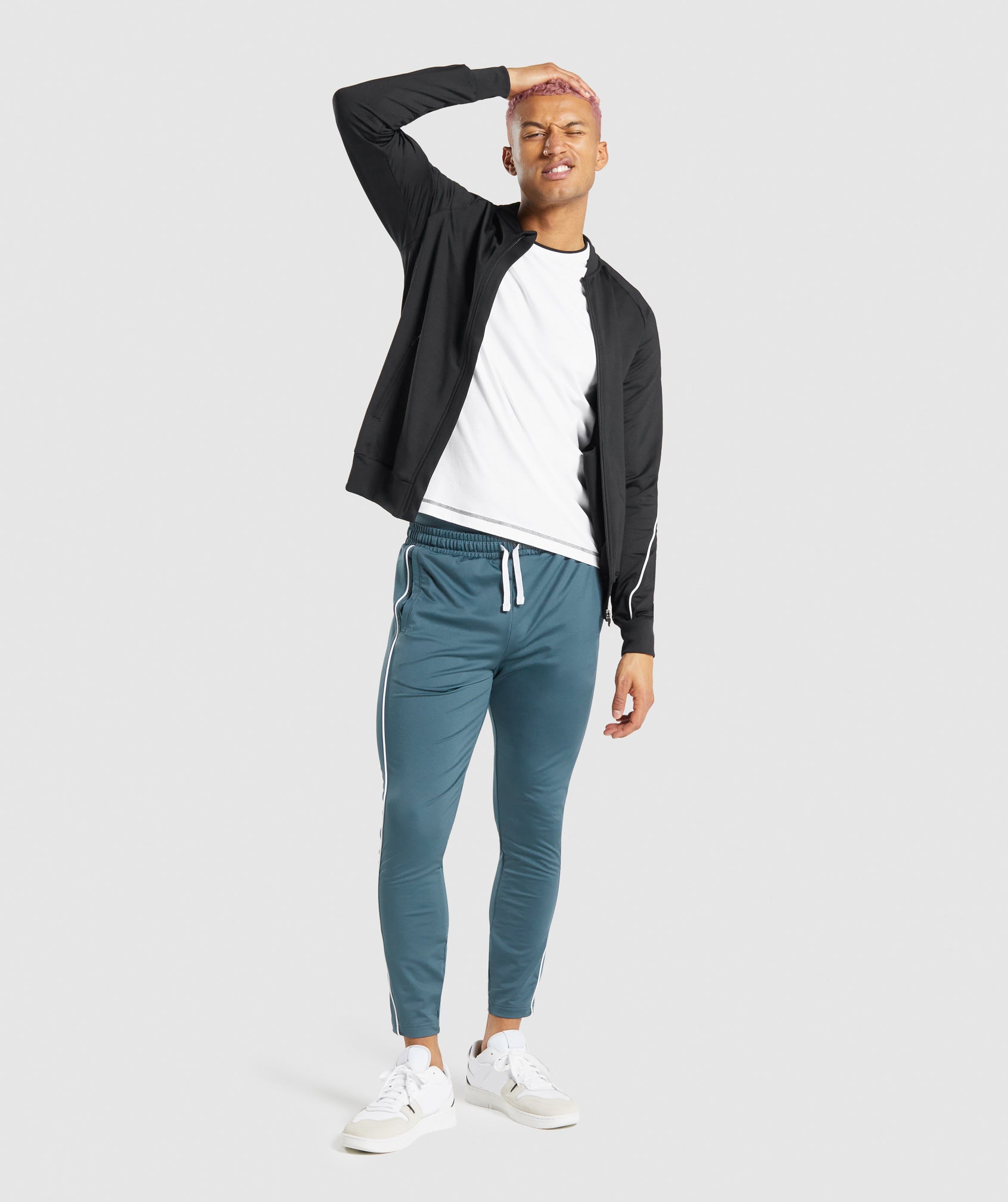 GYMSHARK Ultra-Comfy Relaxed Fit Joggers For Training & Lounging - Vibrant Teal Blue 