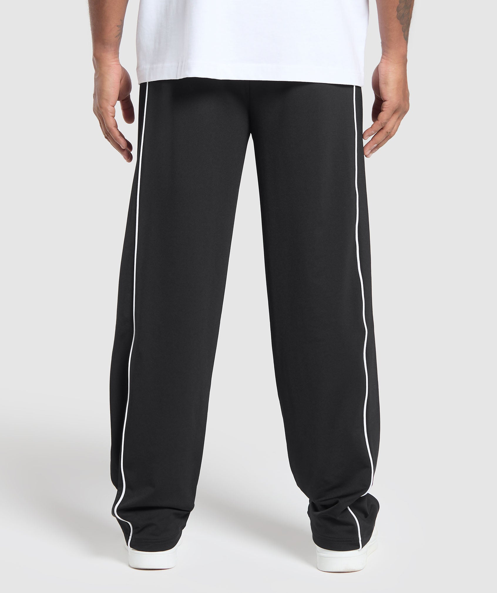 GYMSHARK Gymshark Recess Training Pants - Straight Leg Design in Classic Black 