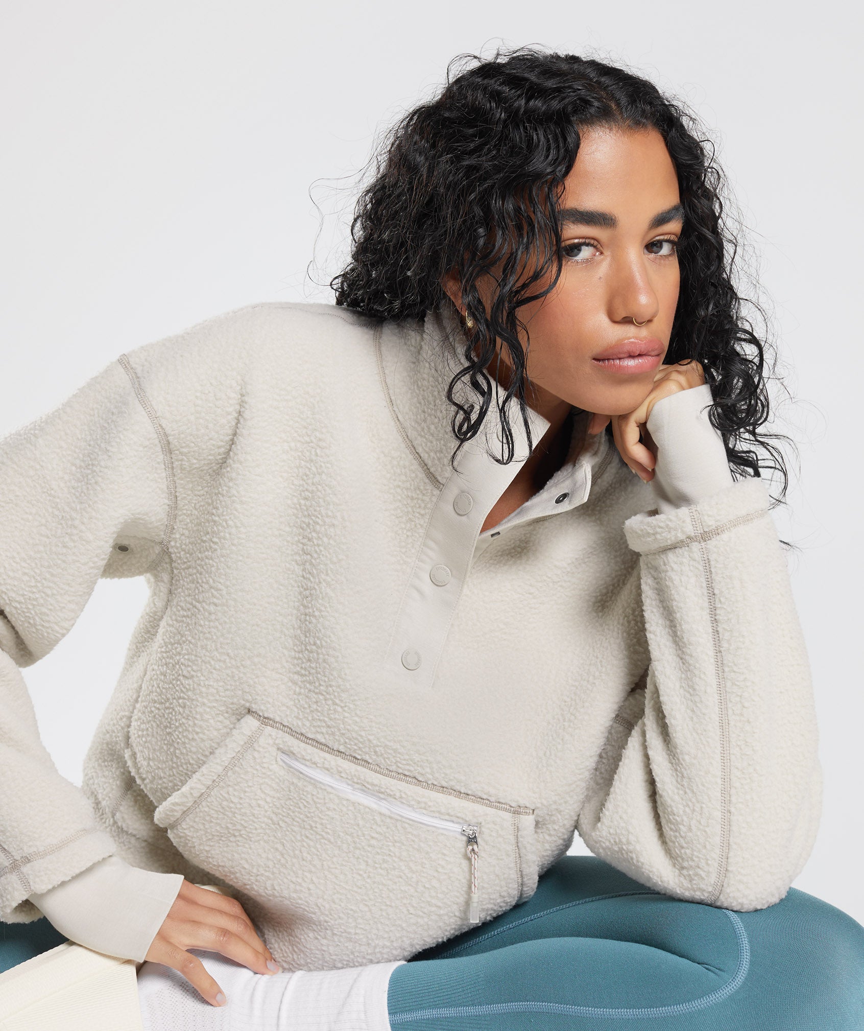 GYMSHARK Cozy Oversized Pause Borg Sweatshirt - Pebble Grey 