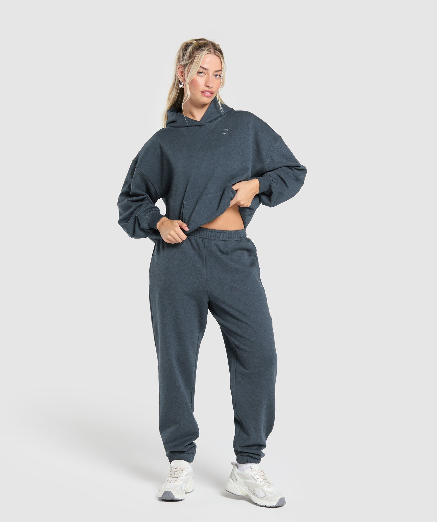 GYMSHARK Recovery Lounge Hooded Sweatshirt - Cozy Relaxation Essential in Heathered Indigo 