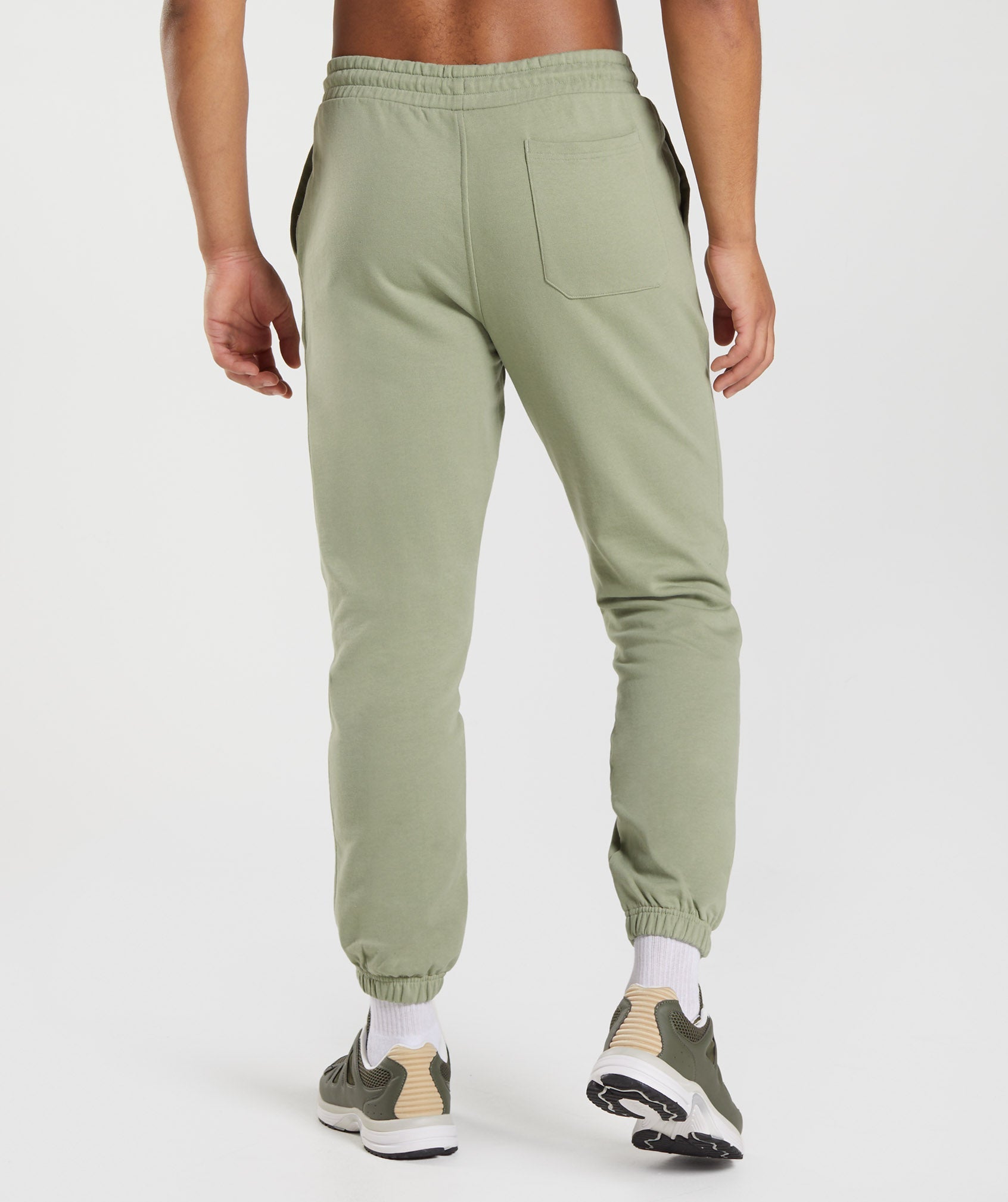 GYMSHARK Cozy Relaxed Fit Joggers for Rest Days - Sage Green Breathable Soft Fabric Lounge Pants
