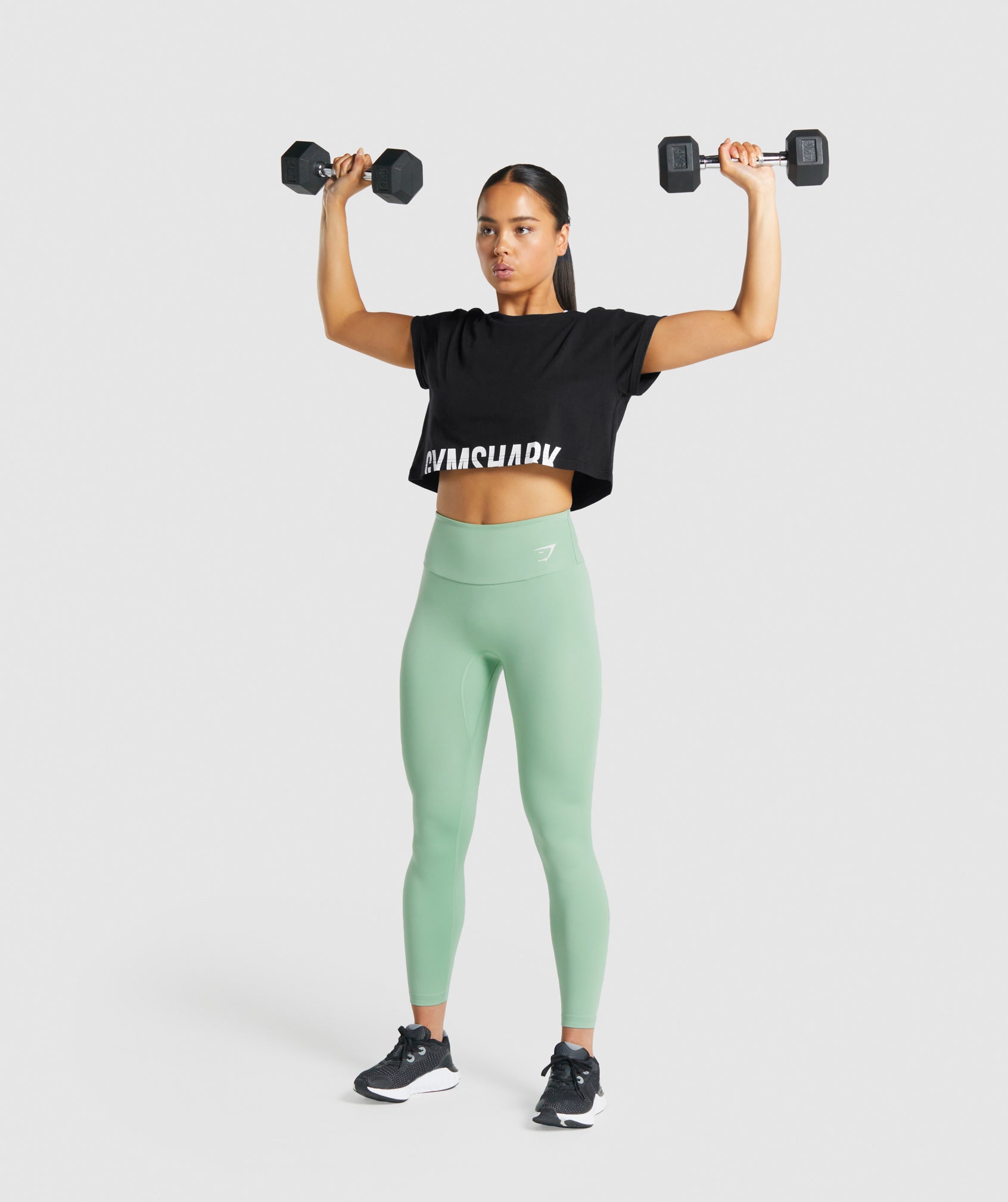 GYMSHARK Fraction Fit Cropped Workout Tee - Classic Black 