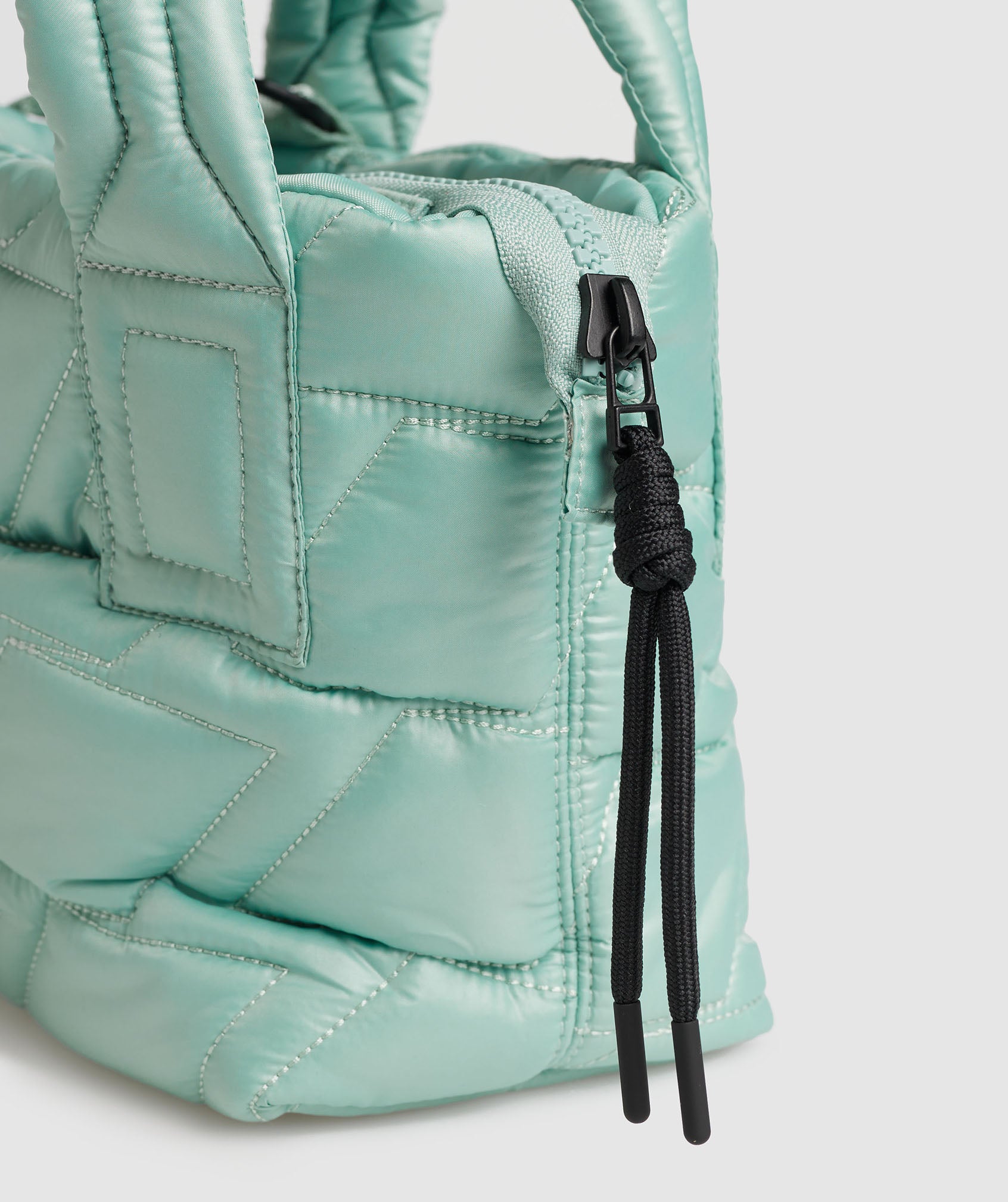 GYMSHARK Gymshark Padded Compact Crossbody Bag - Frosted Teal Blue Shade 